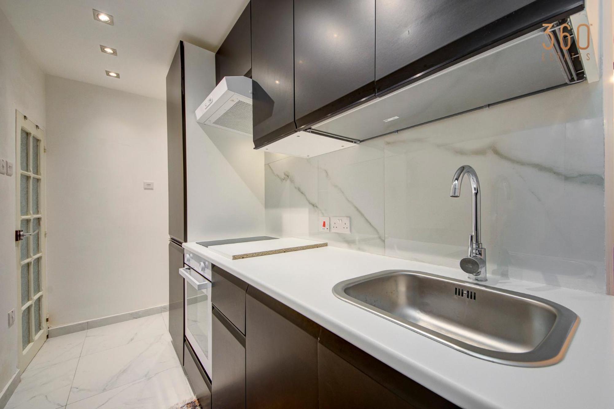 1br In The Centre Of By 360 Estates Apartamento